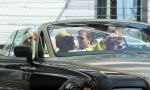 Monaco 7 mei 2012
Connie Breukhoven en haar nieuwe vriend Ben Angelier vier met zijn kinderen en vrienden zijn 60e verjaardag. Ze vertrekken bij zijn huis / appartement met rolls royce cabrio.
Peter Smulders bv