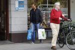 Amsterdam 1 september 2017  
Derk Bolt doet boodschappen in Amsterdam zuid.