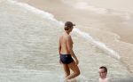 Curacao 5 januari 2012
Derk Bolt met zijn vrouw en zoon bij het Avila beach hotel.
