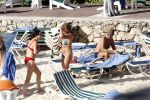 Curacao 5 januari 2012
Derk Bolt met zijn vrouw en zoon bij het Avila beach hotel.