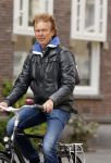 Amsterdam 23 april 2013
Derk Bolt op de fiets in amsterdam zuid.