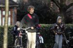 Amsterdam 30 november 2005
Derk Bolt (spoorloos ) met kinderen
