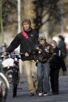 Amsterdam 30 november 2005
Derk Bolt (spoorloos ) met kinderen