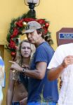 Curacao 31 december 2013
Dere Bolt met dochter vij het avila beach hotel.