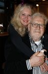 Den Bosch 23 maart 2024
Premiere ver van je bed in theater de Parade. Ernst daniel Smid met vriendin