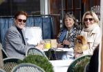 Amsterdam 7 maart 2024
Frank Janssen op terras met zijn beste vriendinnen Angelique v d Meyden en Gwenny Eisma.