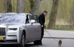 Amsterdam 9 maart 2024
Gerard Spong rijdt met zijn Rolls Royce naar het park om zijn hond uit te laten.