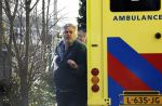 Amsterdam 7 maart 2024
Hans v d Togt wordt met de ambulance opgehaald bij zijn woonark / woonboot en daarna met loeiende sirenes naar het AMC gebracht.