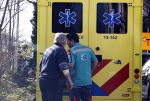 Amsterdam 7 maart 2024
Hans v d Togt wordt met de ambulance opgehaald bij zijn woonark / woonboot en daarna met loeiende sirenes naar het AMC gebracht.