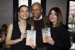 Amsterdam 19 maart 2024
Boekpresentatie Angelique Woudenberg in restaurant Breda. Humberto Tan met zijn ex Ineke en dochter Julia Tan