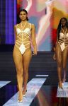 Amsterdam 5 maart 2024
Modeshow Hunkemoller in de westergasfabriek . Oa Loiza lamers loopt mee.