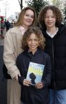 Amsterdam 27 maart 2024
Boekpresentatie Nino Wilkes in boom boom Chicago. Irene Avogadri met zoons