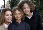 Amsterdam 27 maart 2024
Boekpresentatie Nino Wilkes in boom boom Chicago. Irene Avogadri met zoons