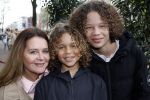 Amsterdam 27 maart 2024
Boekpresentatie Nino Wilkes in boom boom Chicago. Irene Avogadri met zoons