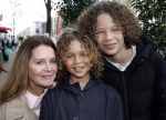 Amsterdam 27 maart 2024
Boekpresentatie Nino Wilkes in boom boom Chicago. Irene Avogadri met zoons