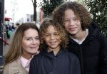 Amsterdam 27 maart 2024
Boekpresentatie Nino Wilkes in boom boom Chicago. Irene Avogadri met zoons
