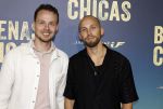 Amsterdam 4 maart 2024
Premiere Buenas Chicas in Tuschinski met oa Susan radder Noel v Kleef Britt Scholte Thijs Boermans Juvat westendorp Robin FringsFelice Poppeliers en Christina Zaragoza. Edino v Dorsten en zijn broer Israel v Dorsten