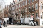 Amsterdam 19 maart 2024
Lieke v Lexmond gaat verhuizen . De verhuiswagens staan voor de deur in Amsterdam zuid.