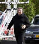 Hoogwoud 29 maart 2024
Marco Borsato en een vriend bij tuincentrum de Boet . Marco ging daar naartoe in zijn porsche Taycan.