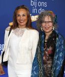 Amsterdam 15 maart 2024
Boekenbal in de stadschouwburg. Marion Bloem met een vriendin