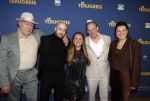 Rotterdam 13 maart 2024
Premiere de terugreis met oa Martin v Waardenberg en Leny Breederveld. Martin van Waardenberg met partner Ciska, dochter Floortje van Waardenberg en haar partner