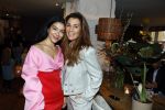 Amsterdam 22 maart 2024
Opening restaurant Poppy's van Moise Trustfull  Britt Scholte en Carola Kirschbaum . Moise Trustfull met haar moeder Quinty Trustfull