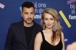 Amsterdam 15 maart 2024
Boekenbal in de stadschouwburg. Ozcan Akyol  en partner Anna van den Breemer (Eus)