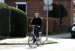 Enschede 2 maart 2024
Pieter Omtzigt vertrekt op de fiets vanaf zijn huis naar voetbalclub Emos.