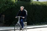 Enschede 2 maart 2024
Pieter Omtzigt vertrekt op de fiets vanaf zijn huis naar voetbalclub Emos.