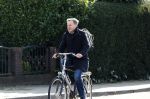 Enschede 2 maart 2024
Pieter Omtzigt vertrekt op de fiets vanaf zijn huis naar voetbalclub Emos.