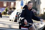 Enschede 2 maart 2024
Pieter Omtzigt vertrekt op de fiets vanaf zijn huis naar voetbalclub Emos. dochter Pieter Omtzigt