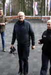 Heerenveen 24 maaart 2024
De hollandse 100 wordt dit jaar gereden in Thyalf . Aanwezig oa Prins Bernhard Prinses Annette Samuel v Vollenhoven Benjamin v Vollenhoven Prinses Margriet Mr Pieter v Vollenhoven Prins Maurits Lucas v Vollenhoven en  Prins Pieter Christiaan . Verder aanwezig Simon Keizer Bas Muijs (en vrouw) Marianne Timmer Benjamin Aslan Joy Beune Eduard Schaepman met zijn zoon en Rob Kamphues met vriendin.  Monique v Vollenhoven en Otto Klein