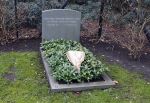 Lage Vuursche 6 maart 2024
Het graf van Prins Friso ligt er netjes bij . Er heeft iemand een bosje bloemen op gelegd.