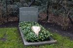 Lage Vuursche 6 maart 2024
Het graf van Prins Friso ligt er netjes bij . Er heeft iemand een bosje bloemen op gelegd.