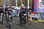 Heerenveen 24 maaart 2024
De hollandse 100 wordt dit jaar gereden in Thyalf . Aanwezig oa Prins Bernhard Prinses Annette Samuel v Vollenhoven Benjamin v Vollenhoven Prinses Margriet Mr Pieter v Vollenhoven Prins Maurits Lucas v Vollenhoven en  Prins Pieter Christiaan . Verder aanwezig Simon Keizer Bas Muijs (en vrouw) Marianne Timmer Benjamin Aslan Joy Beune Eduard Schaepman met zijn zoon en Rob Kamphues met vriendin.