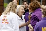 Utrecht 15 maart 2024
 Prinses Beatrix doet vrijwilligerswerk in een stadsboerderij tijdens de twintigste editie van NLdoet, de grootste vrijwilligersactie van Nederland