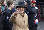 Heerenveen 24 maaart 2024
De hollandse 100 wordt dit jaar gereden in Thyalf . Aanwezig oa Prins Bernhard Prinses Annette Samuel v Vollenhoven Benjamin v Vollenhoven Prinses Margriet Mr Pieter v Vollenhoven Prins Maurits Lucas v Vollenhoven en  Prins Pieter Christiaan . Verder aanwezig Simon Keizer Bas Muijs (en vrouw) Marianne Timmer Benjamin Aslan Joy Beune Eduard Schaepman met zijn zoon en Rob Kamphues met vriendin.
