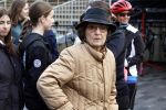 Heerenveen 24 maaart 2024
De hollandse 100 wordt dit jaar gereden in Thyalf . Aanwezig oa Prins Bernhard Prinses Annette Samuel v Vollenhoven Benjamin v Vollenhoven Prinses Margriet Mr Pieter v Vollenhoven Prins Maurits Lucas v Vollenhoven en  Prins Pieter Christiaan . Verder aanwezig Simon Keizer Bas Muijs (en vrouw) Marianne Timmer Benjamin Aslan Joy Beune Eduard Schaepman met zijn zoon en Rob Kamphues met vriendin.