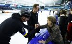 Heerenveen 24 maaart 2024
De hollandse 100 wordt dit jaar gereden in Thyalf . Aanwezig oa Prins Bernhard Prinses Annette Samuel v Vollenhoven Benjamin v Vollenhoven Prinses Margriet Mr Pieter v Vollenhoven Prins Maurits Lucas v Vollenhoven en  Prins Pieter Christiaan . Verder aanwezig Simon Keizer Bas Muijs (en vrouw) Marianne Timmer Benjamin Aslan Joy Beune Eduard Schaepman met zijn zoon en Rob Kamphues met vriendin.