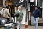 Amsterdam 26 maart 2024
Rob v Hulst met een kennis in Amsterdam zuid.