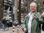 Amsterdam 26 maart 2024
Rob v Hulst met een kennis in Amsterdam zuid.