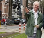 Amsterdam 26 maart 2024
Rob v Hulst met een kennis in Amsterdam zuid.