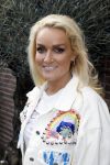 Amsterdam 19 maart 2024
Boekpresentatie Angelique Woudenberg in restaurant Breda. Samantha Steenwijk met partner