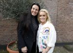 Amsterdam 19 maart 2024
Boekpresentatie Angelique Woudenberg in restaurant Breda. Samantha Steenwijk met partner