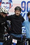 Heerenveen 24 maaart 2024
De hollandse 100 wordt dit jaar gereden in Thyalf . Aanwezig oa Prins Bernhard Prinses Annette Samuel v Vollenhoven Benjamin v Vollenhoven Prinses Margriet Mr Pieter v Vollenhoven Prins Maurits Lucas v Vollenhoven en  Prins Pieter Christiaan . Verder aanwezig Simon Keizer Bas Muijs (en vrouw) Marianne Timmer Benjamin Aslan Joy Beune Eduard Schaepman met zijn zoon en Rob Kamphues met vriendin.