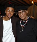 Amsterdam 27 maart 2024
Boekpresentatie Nino Wilkes in boom boom Chicago. Shane Kluivert met Opa Kluivert