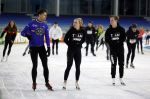 Heerenveen 24 maaart 2024
De hollandse 100 wordt dit jaar gereden in Thyalf . Aanwezig oa Prins Bernhard Prinses Annette Samuel v Vollenhoven Benjamin v Vollenhoven Prinses Margriet Mr Pieter v Vollenhoven Prins Maurits Lucas v Vollenhoven en  Prins Pieter Christiaan . Verder aanwezig Simon Keizer Bas Muijs (en vrouw) Marianne Timmer Benjamin Aslan Joy Beune Eduard Schaepman met zijn zoon en Rob Kamphues met vriendin.