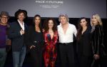 Amsterdam 14 maart 2024
Presentatie nieuwe show Hans Klok in Carre . Katja Schuurman doet presentatie. V.l.n.r. Stanley Burleson, Kevin Gorczynski, Jenily Wagenmakers, Katja Schuurman, Hans Klok, Zarina Potapova en Bo Yael Ufkes