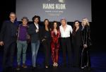 Amsterdam 14 maart 2024
Presentatie nieuwe show Hans Klok in Carre . Katja Schuurman doet presentatie. V.l.n.r. Stanley Burleson, Kevin Gorczynski, Jenily Wagenmakers, Katja Schuurman, Hans Klok, Zarina Potapova en Bo Yael Ufkes