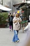 Amsterdam 20 maart 2024
tatjana Simic met haar hondje op straat in Amsterdam zuid.